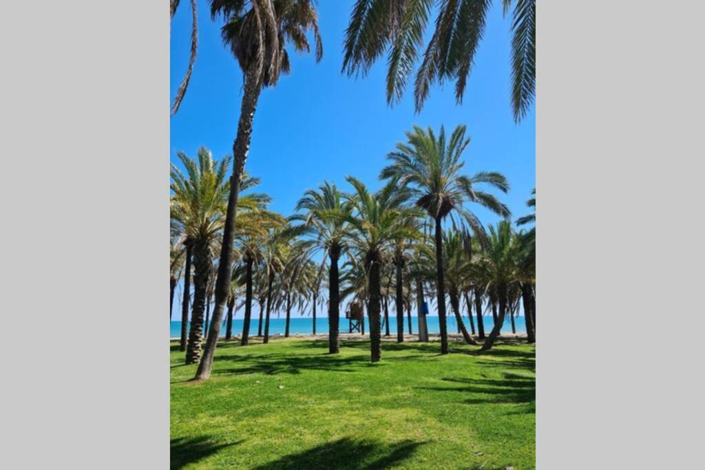 Calmahouse Carihuela Apartment Torremolinos Ngoại thất bức ảnh
